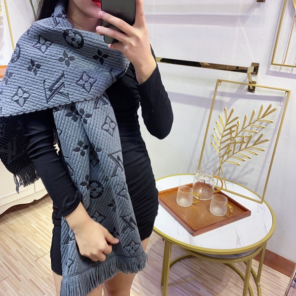 ブランドマフラー正面デザイン